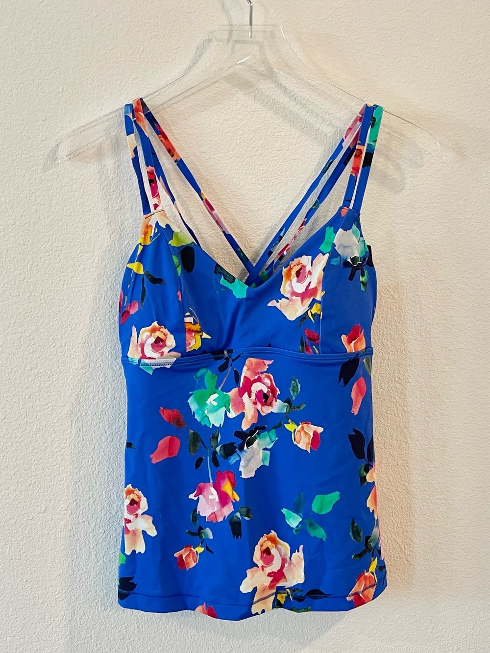 Athleta Blue Floral Swimsuit Tankini Top M Built in Bra